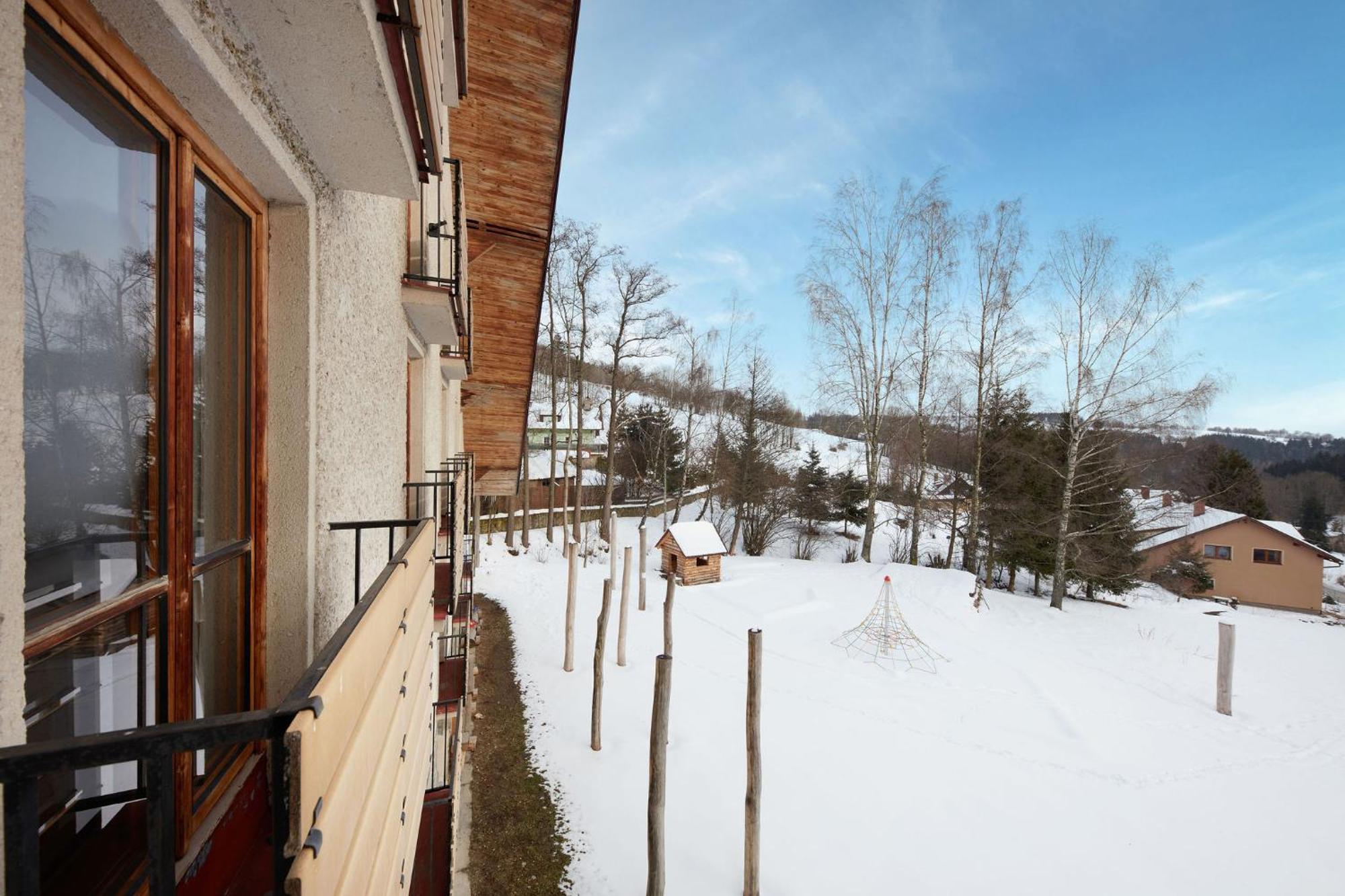 Profamily Hotel Top Benecko Oda fotoğraf